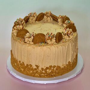 Vegan biscoff cake